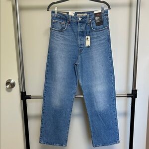 NWT Levi's Blue Ribcage Straight Ankle Jeans - Size 30
